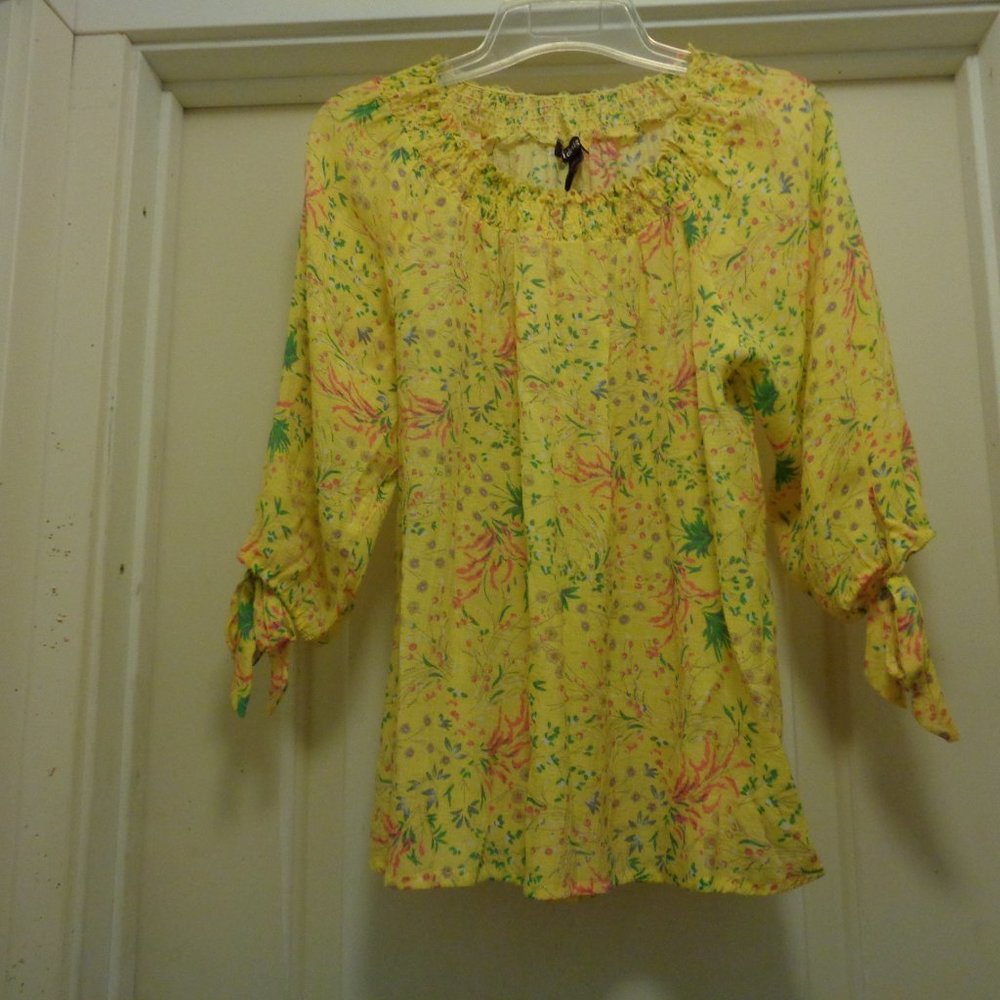 BOHO LEMON & FLOWERS BY DESIGN BEAUTIFUL ROMANCE BLOUSE M